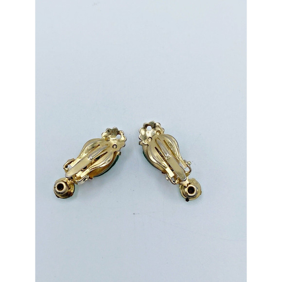 Vintage Green Confetti Glass Cabochon Rhinestone Clip Earrings Gold Tone Glows - Picture 6 of 10